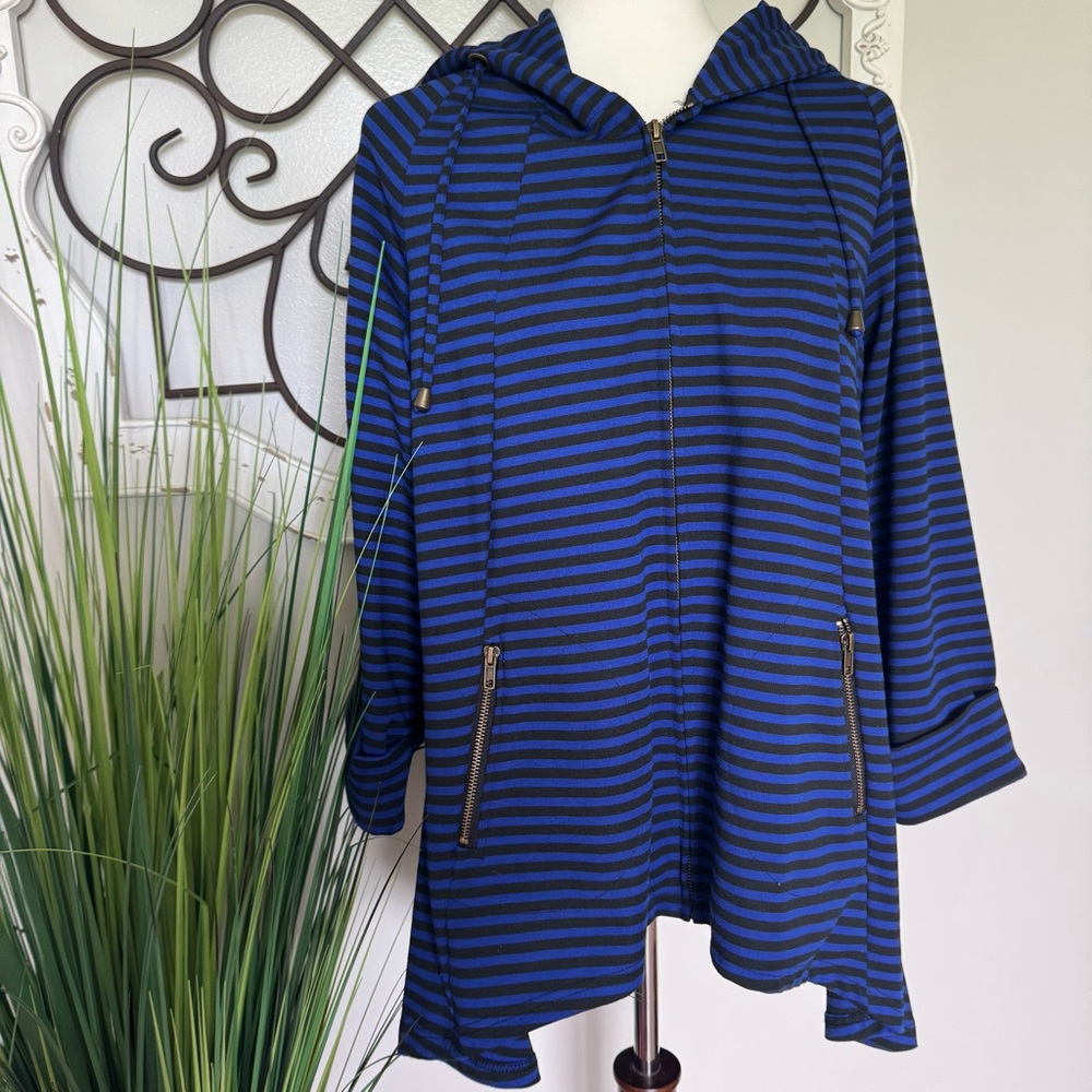 FOR CYNTHIA Size Medium Adorable Blue Striped Zip Up Jacket with Hood - Picture 2 of 6